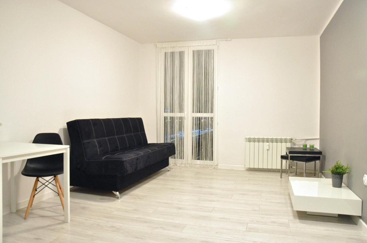 Nice And Comfy Studio Close To Old Town And Metro. Varsovie Extérieur photo