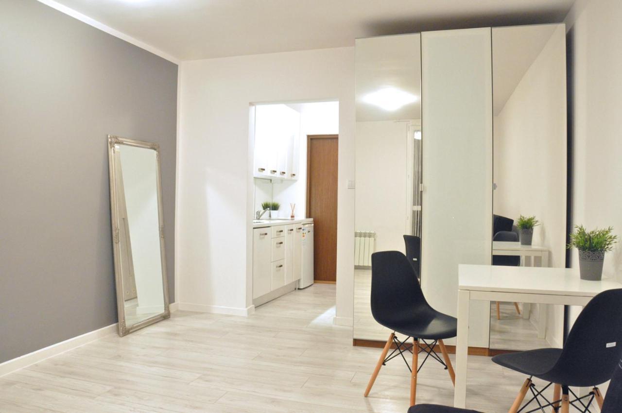 Nice And Comfy Studio Close To Old Town And Metro. Varsovie Extérieur photo